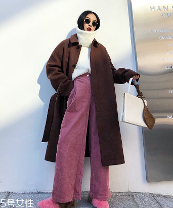 燈芯絨衣服怎么搭配？帶你提升時(shí)尚感與高級(jí)感