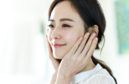 美白精華用前需要打底嗎？需要爽膚水打底