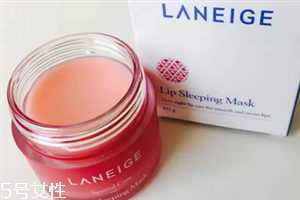 蘭芝唇膜一周使用幾次？千萬不要用舌頭去舔嘴唇