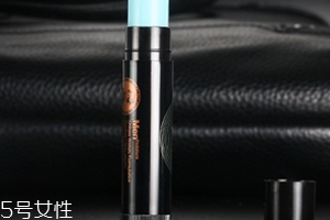 唇膏和唇釉哪個(gè)好用？唇膏vs唇釉