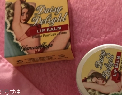 潤(rùn)唇膏保質(zhì)期是多久？過(guò)期的潤(rùn)唇膏不建議使用