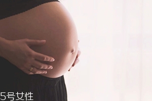 潤唇膏孕婦能用嗎？建議使用孕婦專用唇膏