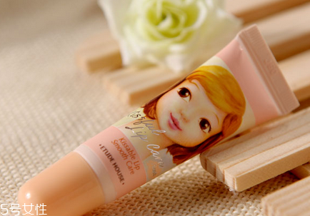 唇紋怎么去除？淡化唇紋的唇膏推薦