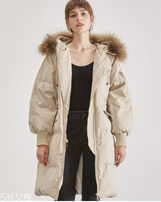 冬天穿什么羽絨服顯瘦？教你做冬日小妖精