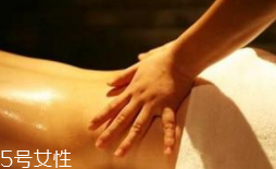 精油和植物油是一回事嗎？精油不是油脂