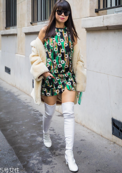 o型腿穿過膝靴好看嗎？掩飾腿型小不足