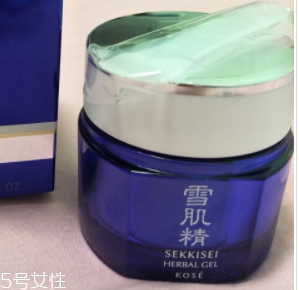 精華液用量越多越好嗎？10款精華提升美肌度