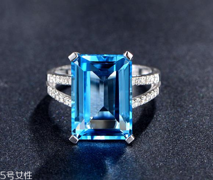 托帕石價(jià)格多少錢一克？明星最愛的托帕石