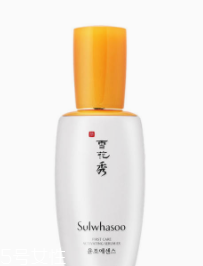 皮膚不吸收護(hù)膚品怎么回事？光用乳液面霜遠(yuǎn)遠(yuǎn)不夠