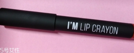 唇釉和染唇液的區(qū)別 你更看好哪個(gè)？