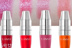 唇釉和口紅哪個(gè)不容易掉色？