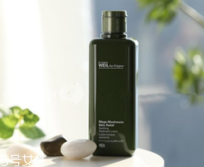 痘痘反復長是什么原因？基礎護膚不夠用心