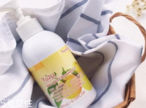 痘痘反復長是什么原因？基礎護膚不夠用心