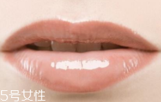 嘴唇干裂是一種病嗎？治療口角炎從改善習(xí)慣入手