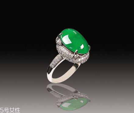 翡翠起膠是什么意思？起膠現(xiàn)象屬于高檔翡翠