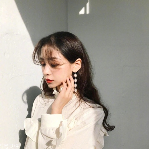 宋慧喬同款短發(fā)造型 讓你更加知性?xún)?yōu)雅