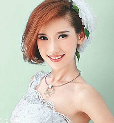 短發(fā)怎么做新娘造型？編發(fā)好看又簡(jiǎn)單