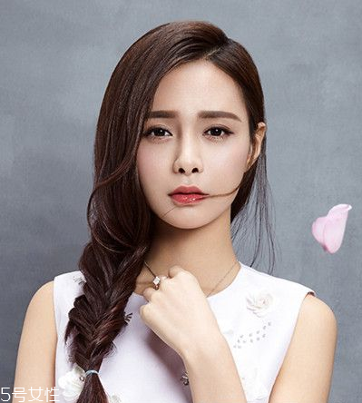 短發(fā)怎么做新娘造型？編發(fā)好看又簡(jiǎn)單