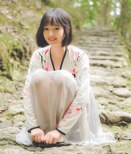 圓臉妹子適合什么發(fā)型？短發(fā)更能突顯氣質