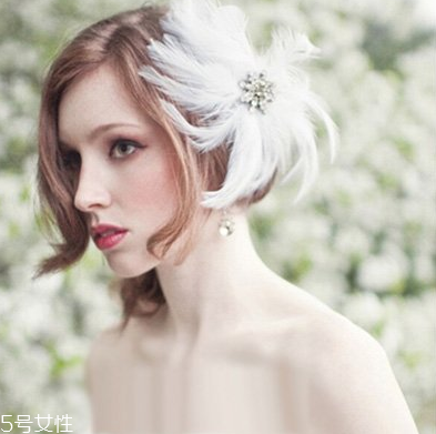 短發(fā)怎么做新娘造型？編發(fā)好看又簡(jiǎn)單