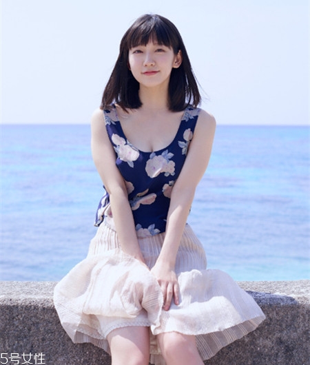 圓臉妹子適合什么發(fā)型？短發(fā)更能突顯氣質