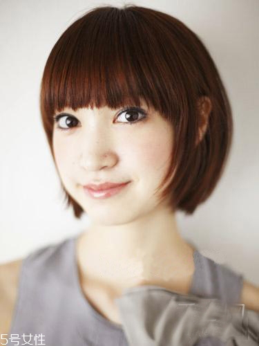 女生發(fā)質(zhì)軟適合什么發(fā)型？胖圓臉顯瘦發(fā)型參考