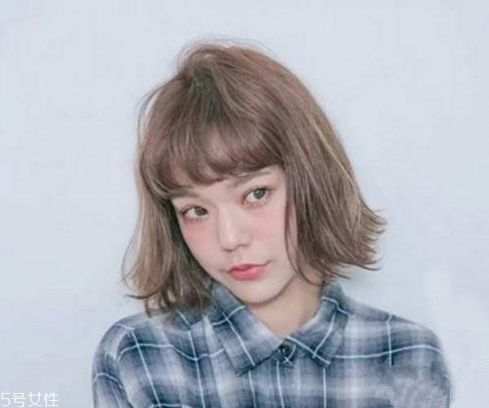 齊肩發(fā)怎么燙好看？女生發(fā)型設(shè)計與臉形搭配