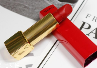 送閨蜜新年禮物怎么挑選？送這些美妝產(chǎn)品她會尖叫