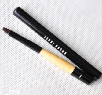 送閨蜜新年禮物怎么挑選？送這些美妝產(chǎn)品她會尖叫