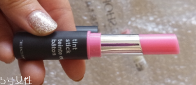 哪些潤(rùn)唇膏適合孕媽？孕媽要選可食用潤(rùn)唇膏