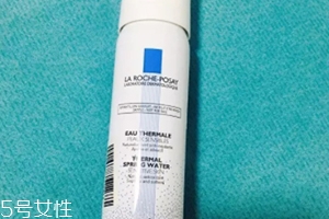 噴霧凍了還能用嗎？驚呆保濕噴霧凍成冰