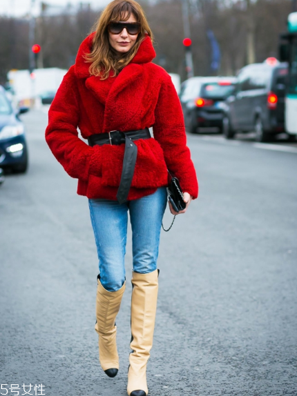 皮草下身搭配什么好看？這個冬天不怕冷