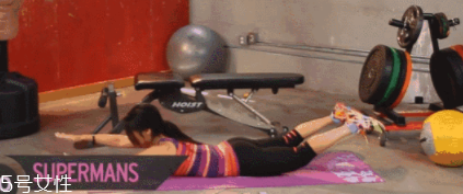 怎樣矯正背溝缺失？減肥運動是關(guān)鍵