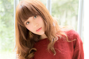 齊劉海適合什么卷發(fā)？如何選擇適合自己的發(fā)型