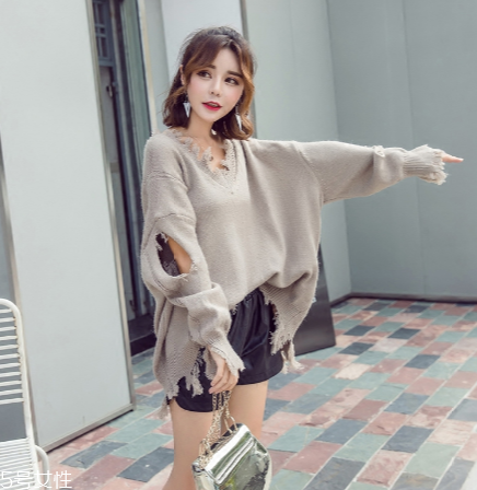 破洞毛衣怎么搭配？隨意不羈的不二選擇