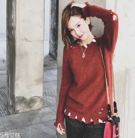 破洞毛衣怎么搭配？隨意不羈的不二選擇