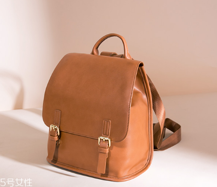 2018流行什么款式雙肩包？出街玩耍的標配