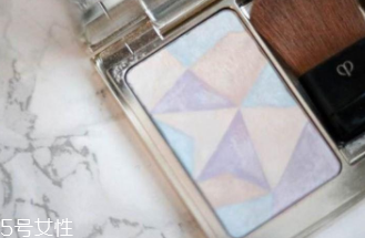 cpb高光哪個(gè)色號(hào)好用？11號(hào)淺色不挑皮