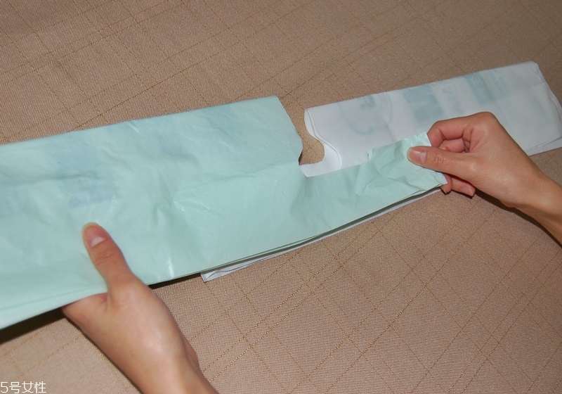 塑料袋收納妙招圖解 4個收納小技巧 塑料袋收納妙招圖解 4個收納小技巧