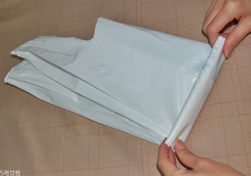 塑料袋收納妙招圖解 4個收納小技巧 塑料袋收納妙招圖解 4個收納小技巧