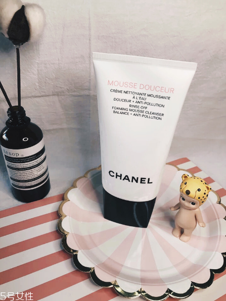 vidivici洗面奶和香奈兒洗面奶哪個好用 vidivici洗面奶和香奈兒洗面奶哪個好用