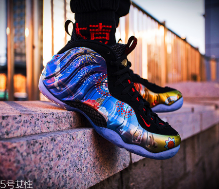 nike air foamposite one cny新年煙花噴開(kāi)箱測(cè)評(píng)