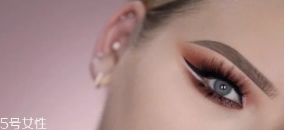 huda beauty沙漠盤怎么畫？油管大神一步步示范