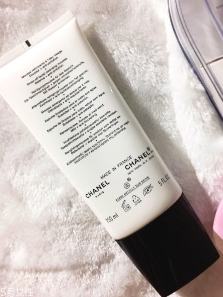 香奈兒美白洗面奶好用嗎？摸著良心推薦