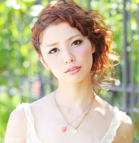 鵝蛋臉扎什么馬尾好看？肉肉臉適合這些發(fā)型