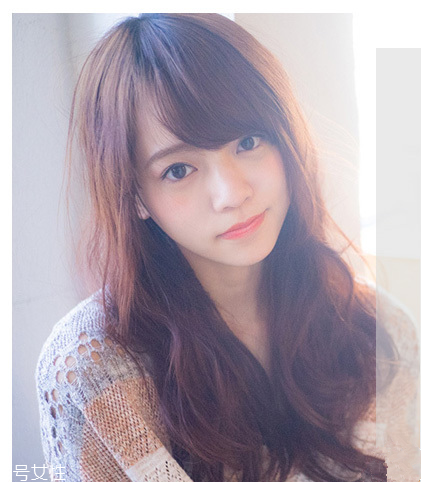 鉆石臉適合什么發(fā)型？流行色也隨之而來