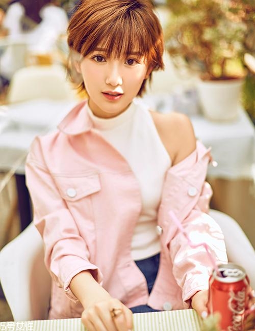 外翹短發(fā)適合什么臉型？再燙內(nèi)扣你就out了