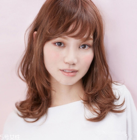 鵝蛋臉扎什么馬尾好看？肉肉臉適合這些發(fā)型