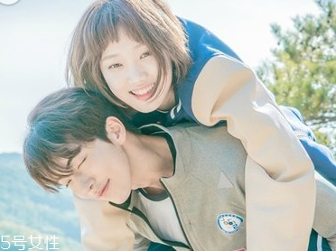 李圣經(jīng)同款短發(fā)怎么打理？吹頭發(fā)的時(shí)候盡量吹發(fā)根