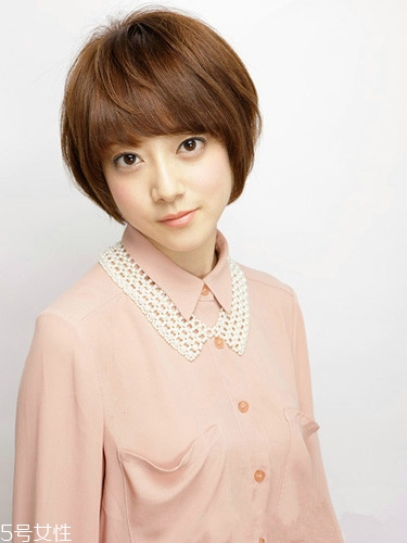 齊劉海適合什么卷發(fā)？如何選擇適合自己的發(fā)型